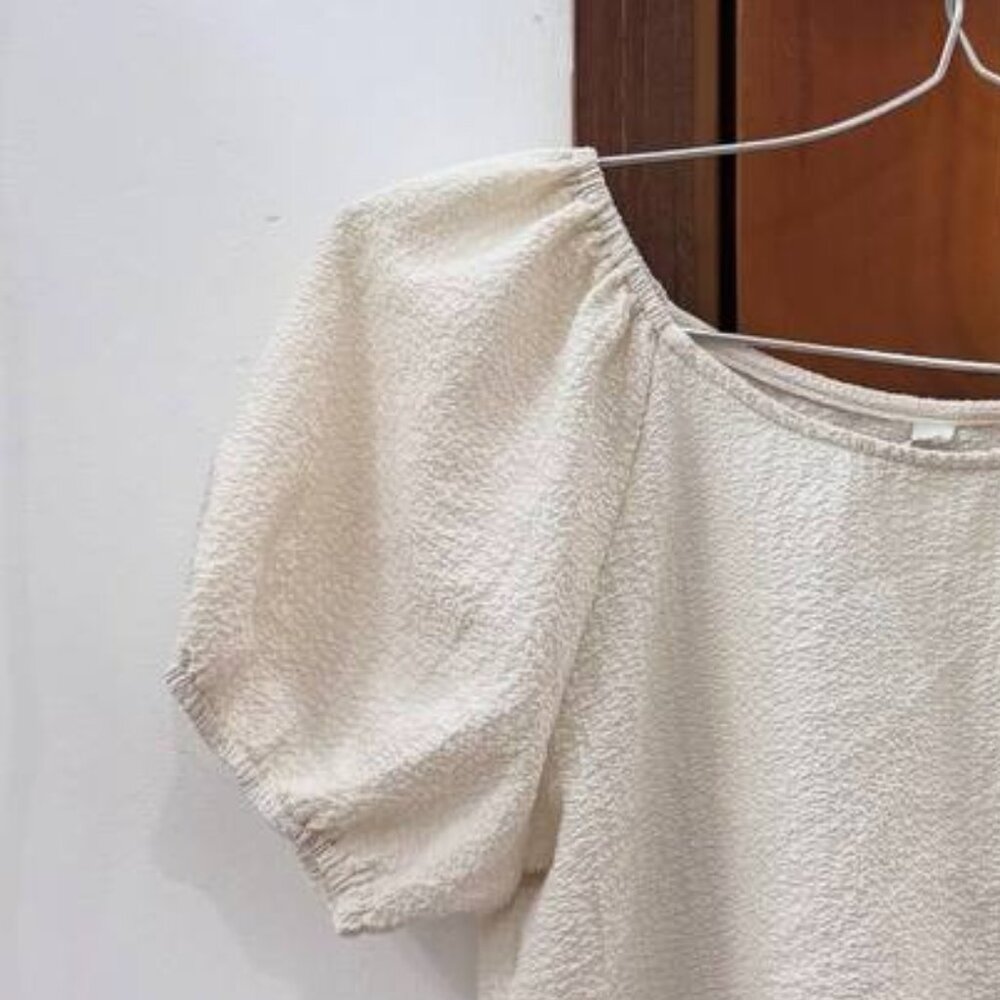 White Short Sleeve Blouse - Picture 2 of 3